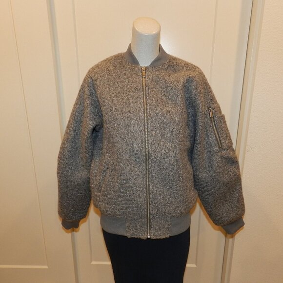 H&M Divided Women’s Coated Varsity Bomber Jacket Winter Size XXS - Picture 1 of 16